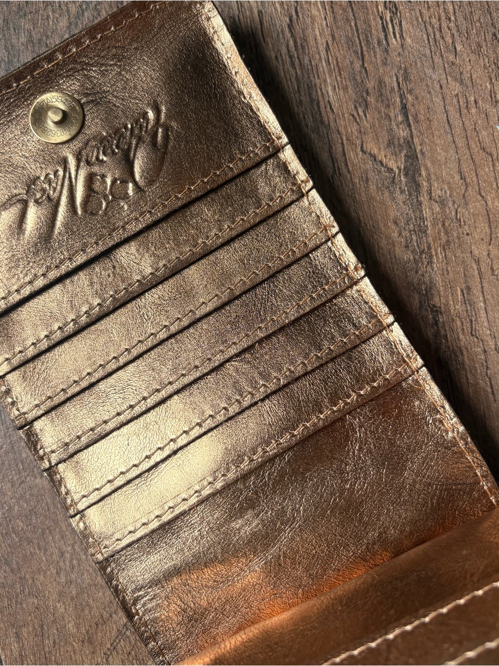 Patricia Nash NEW Floral Leather Crossbody Phone Bag in Brown & Copper Tones - Picture 6 of 6
